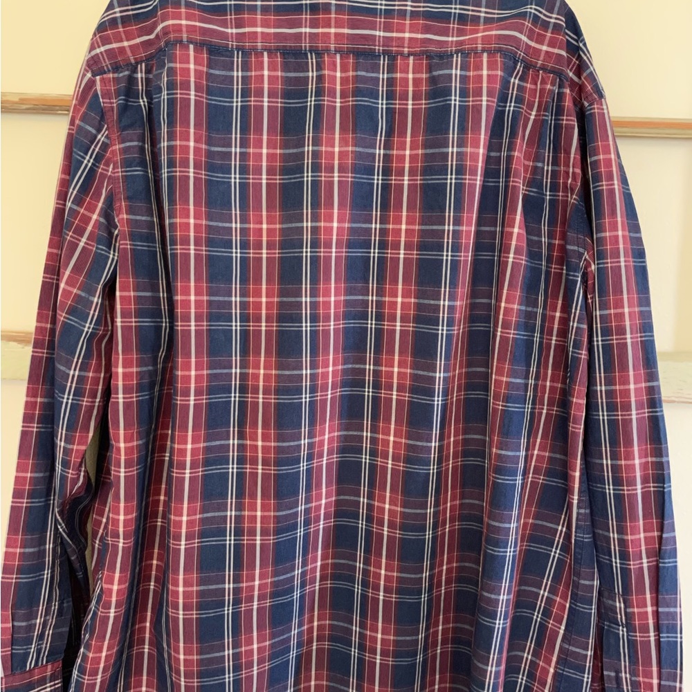 St. John’s Bay Men’s XXL Long Sleeve Button Up Shirt - Picture 3 of 4
